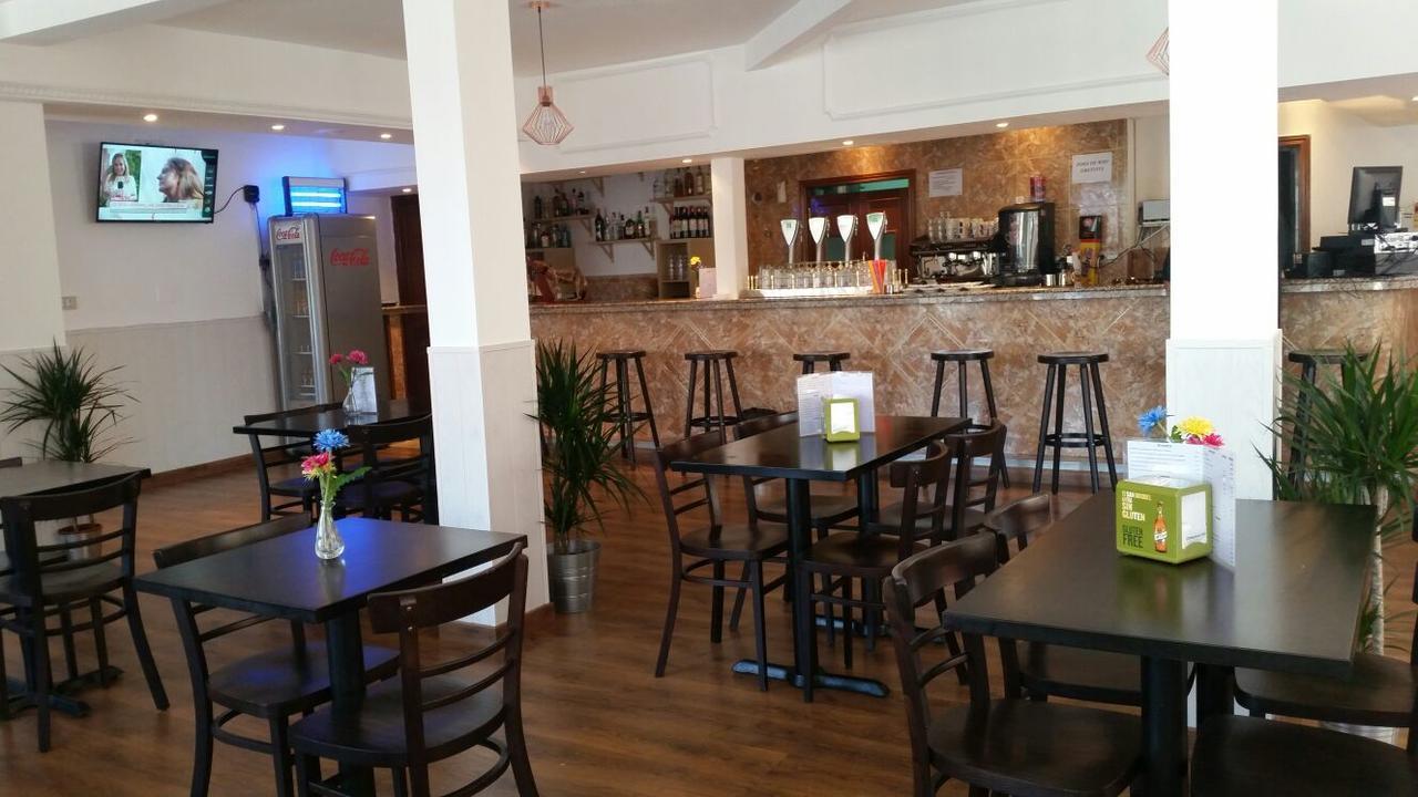 Hotel Restaurante El Alamo ภายนอก รูปภาพ