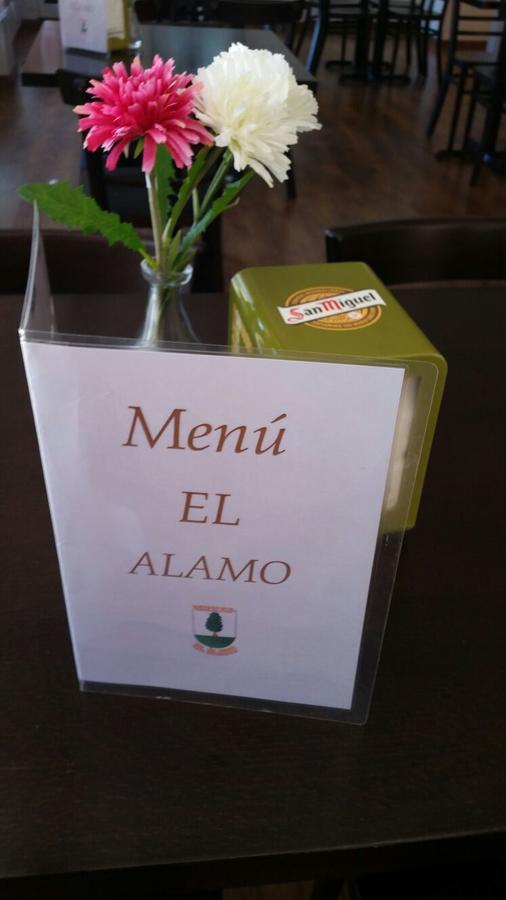 Hotel Restaurante El Alamo ภายนอก รูปภาพ