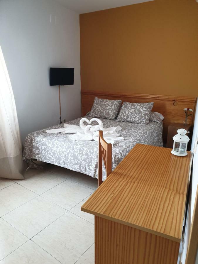 Hotel Restaurante El Alamo ภายนอก รูปภาพ
